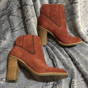 Lucky brand maroon heeled bootie